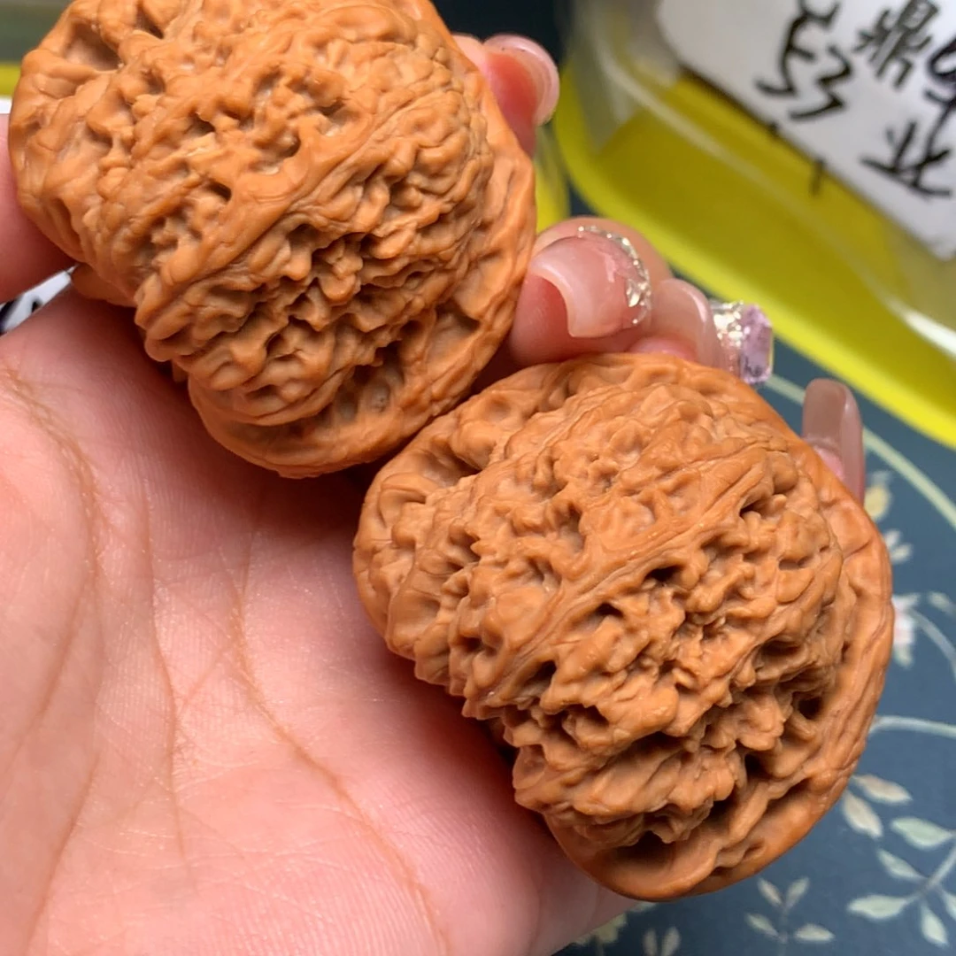 溜***爸桃核把件47-23862-08