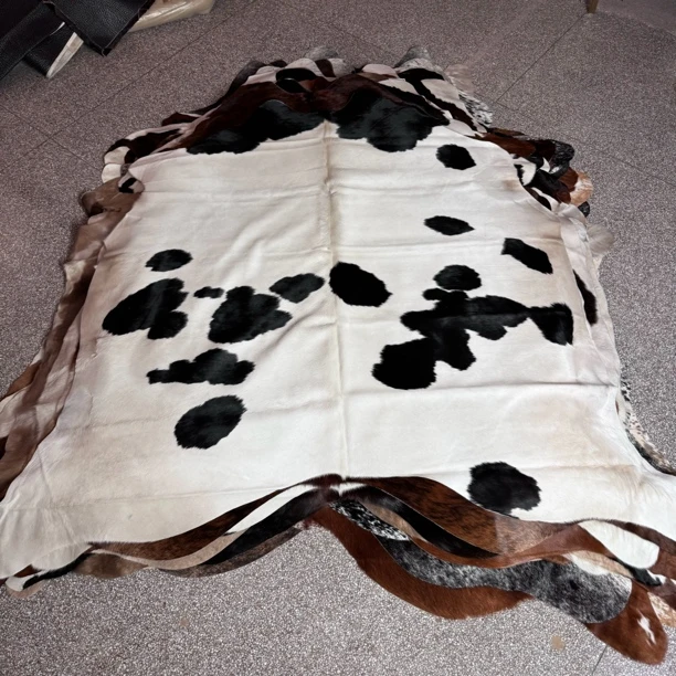 【本尼家】K1066 225*230cm专拍牛皮地毯家用轻奢