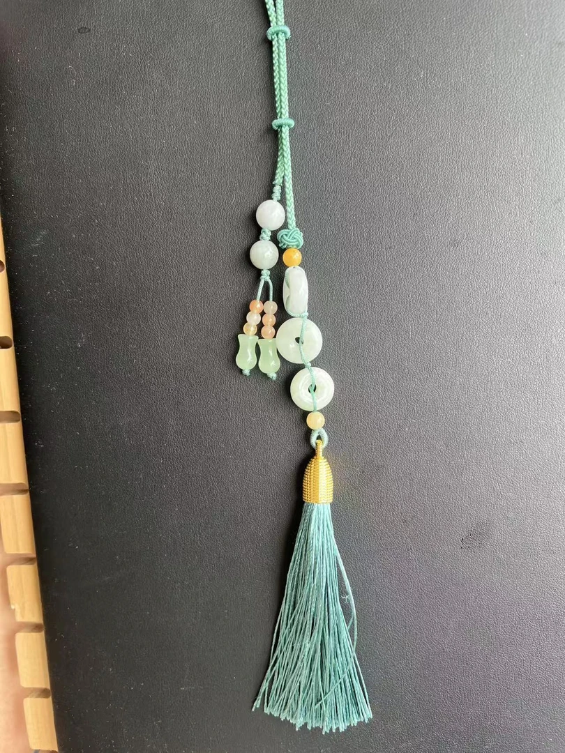 天然缅甸A货翡翠精美流苏挂件