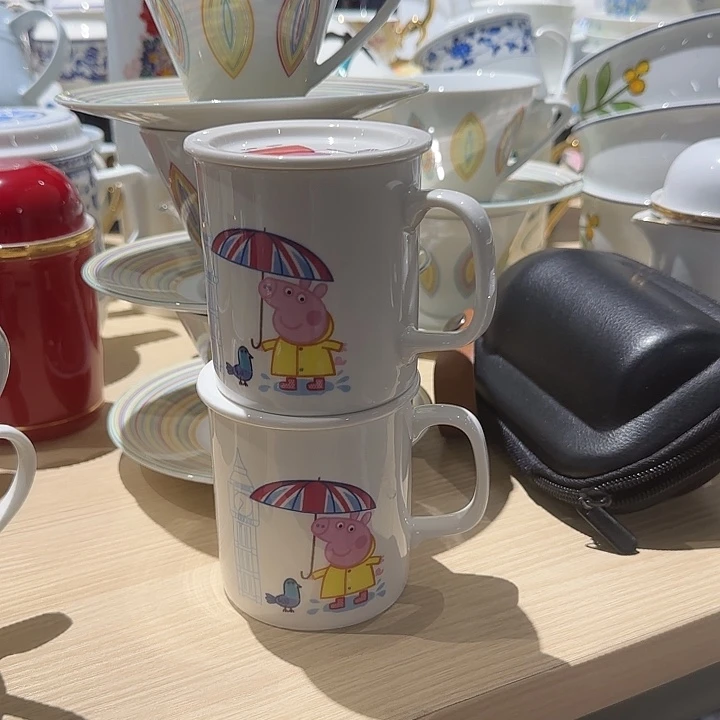 瓷200毫升小猪水杯