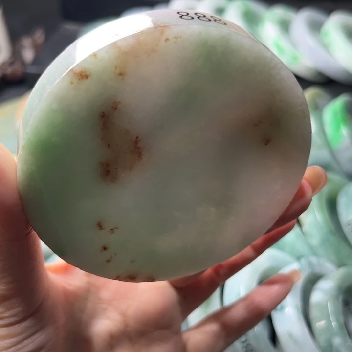 定制翡翠未镶嵌翡翠手镯