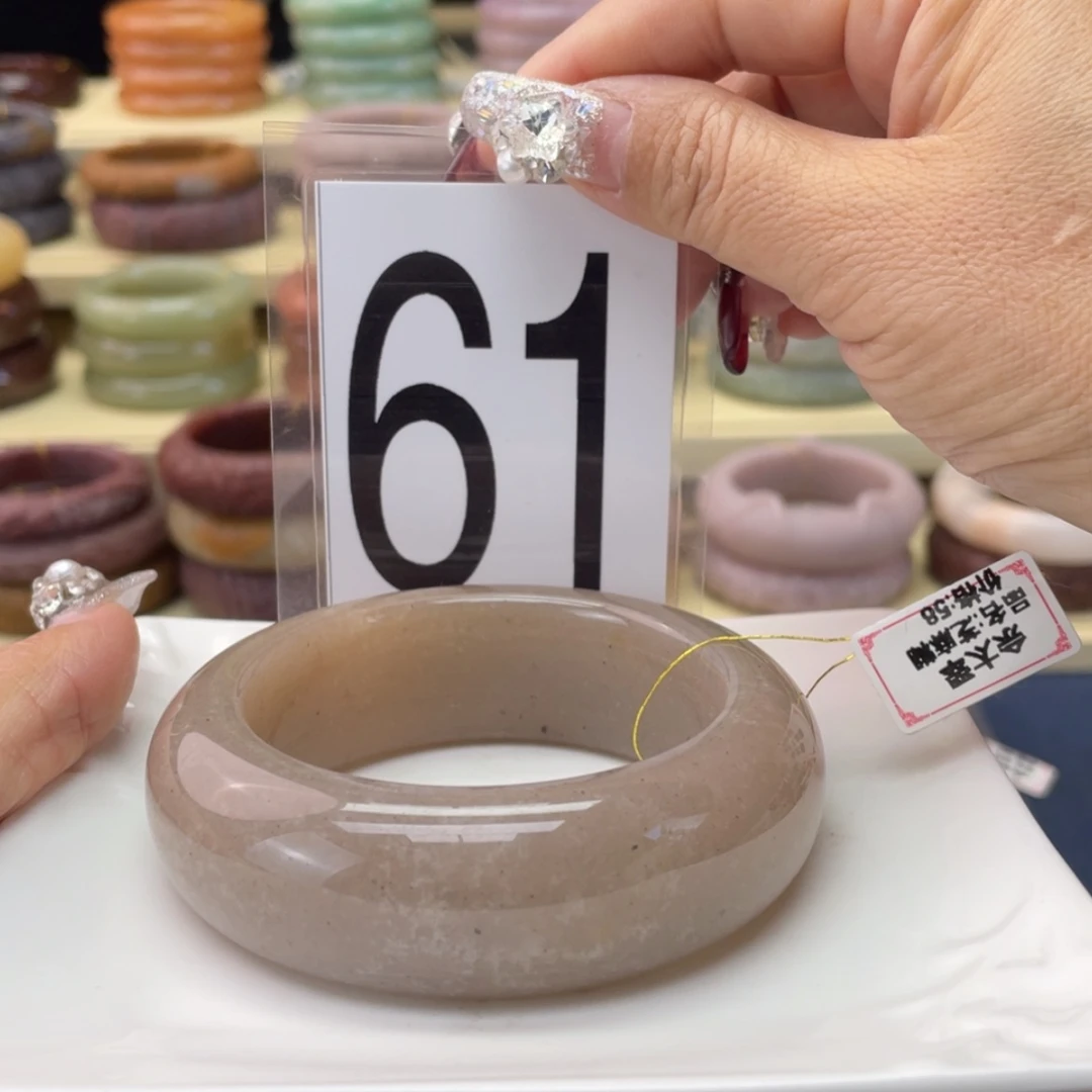 【闪购商品】石英质玉手镯未镶嵌