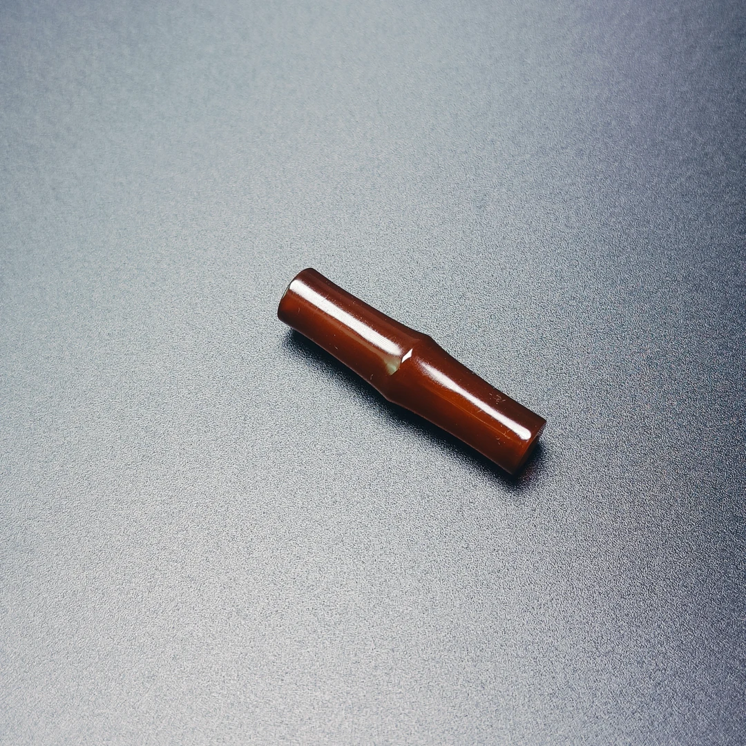 旧藏文玩天然玛瑙竹节管，颜色漂亮，大孔道，做配珠，直径卡10左右