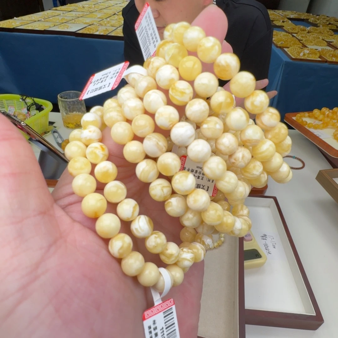 琥珀未镶嵌手链多样性发其一