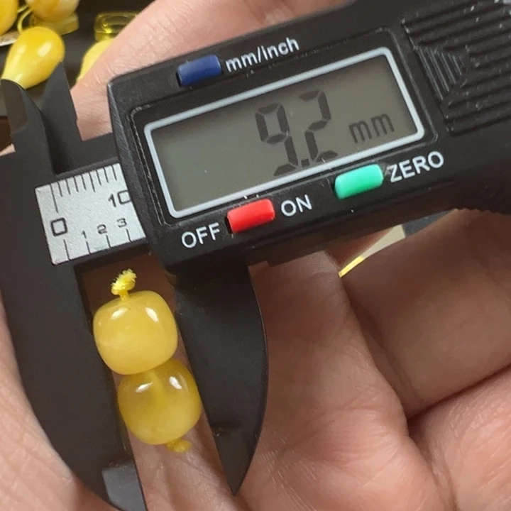 蜜蜡裸石未镶嵌43 杂坑