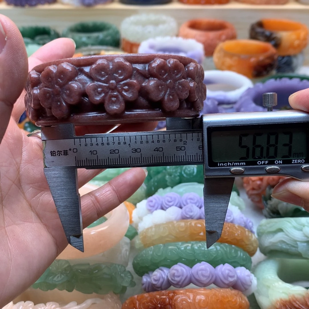 未镶嵌手镯石英质玉