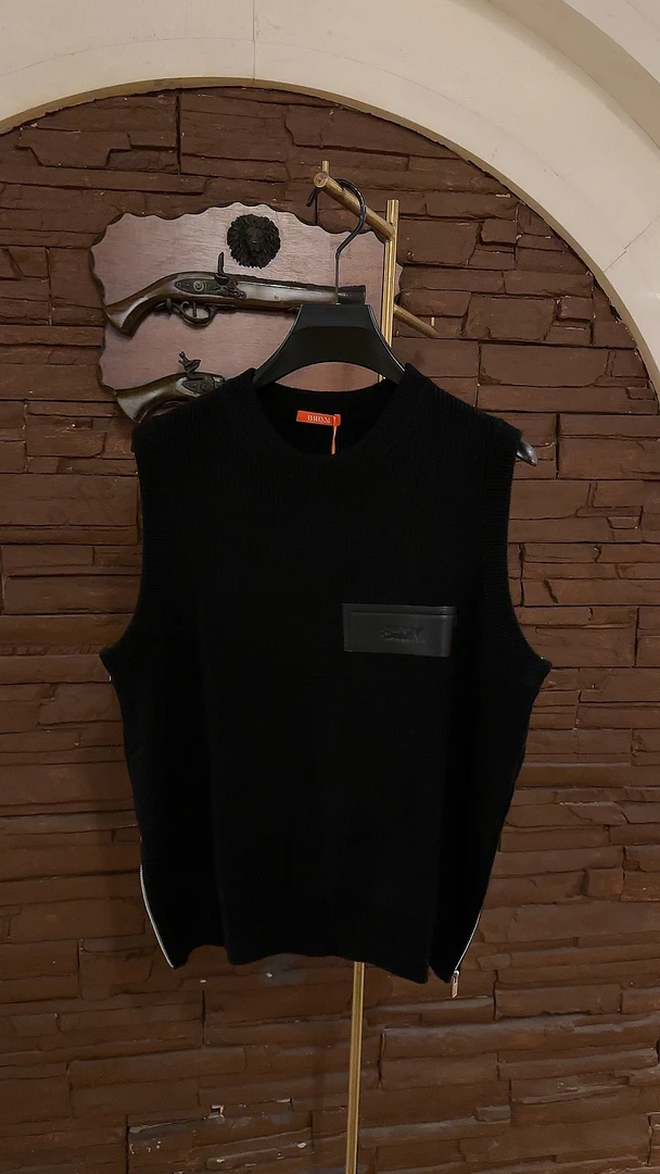 2025欧货款免烫高品质绵羊毛下摆套头背心秋冬百搭简约拉链式6328