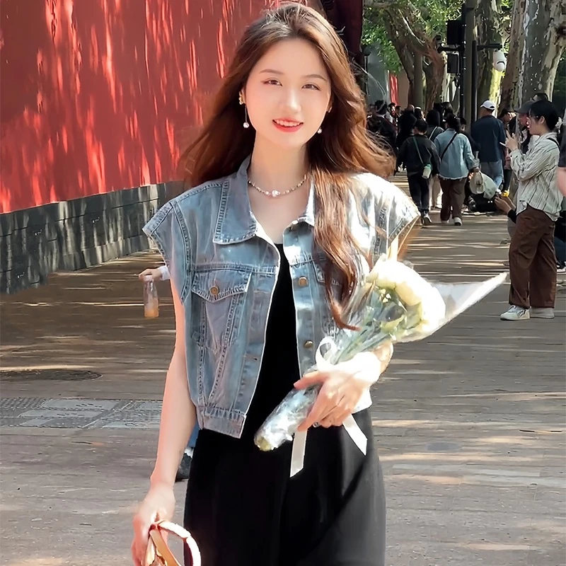 时尚洋气短袖牛仔衬衫女2025夏季新款短款休闲马甲背心薄款小外套