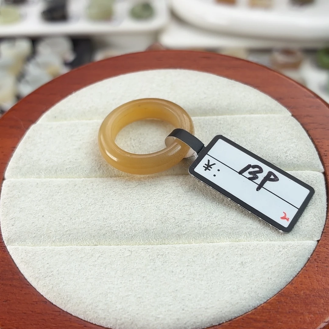 和田玉（糖玉）未镶嵌戒指Q62糖色泥鳅背内径15.4港码11