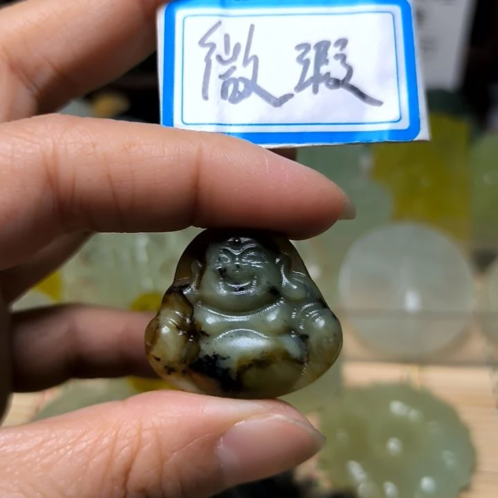蛇纹石玉颈饰未镶嵌南*