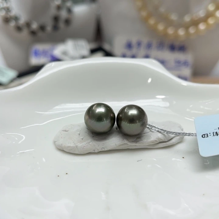 海水珍珠上新大溪地炫青光素钉11-12mm18K金镶嵌