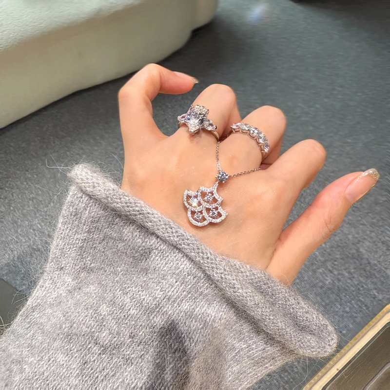 QANNA【多裙边】【大钻版】经典设计轻奢灵动裙子钻石项链锁骨链AY