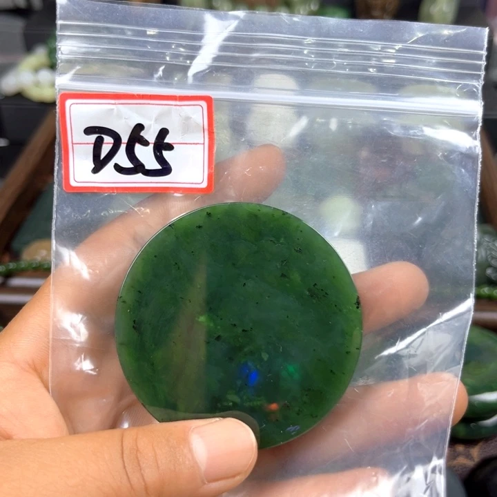 和田玉未镶嵌珠宝半成品