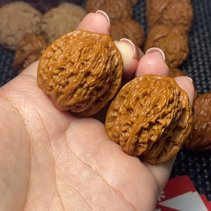 把件文玩核桃霞云岭