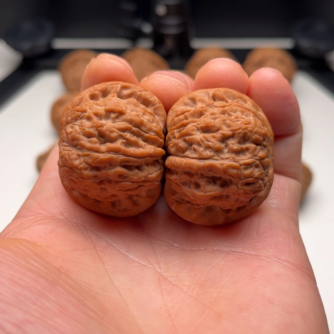 把件核桃37 血麒麟