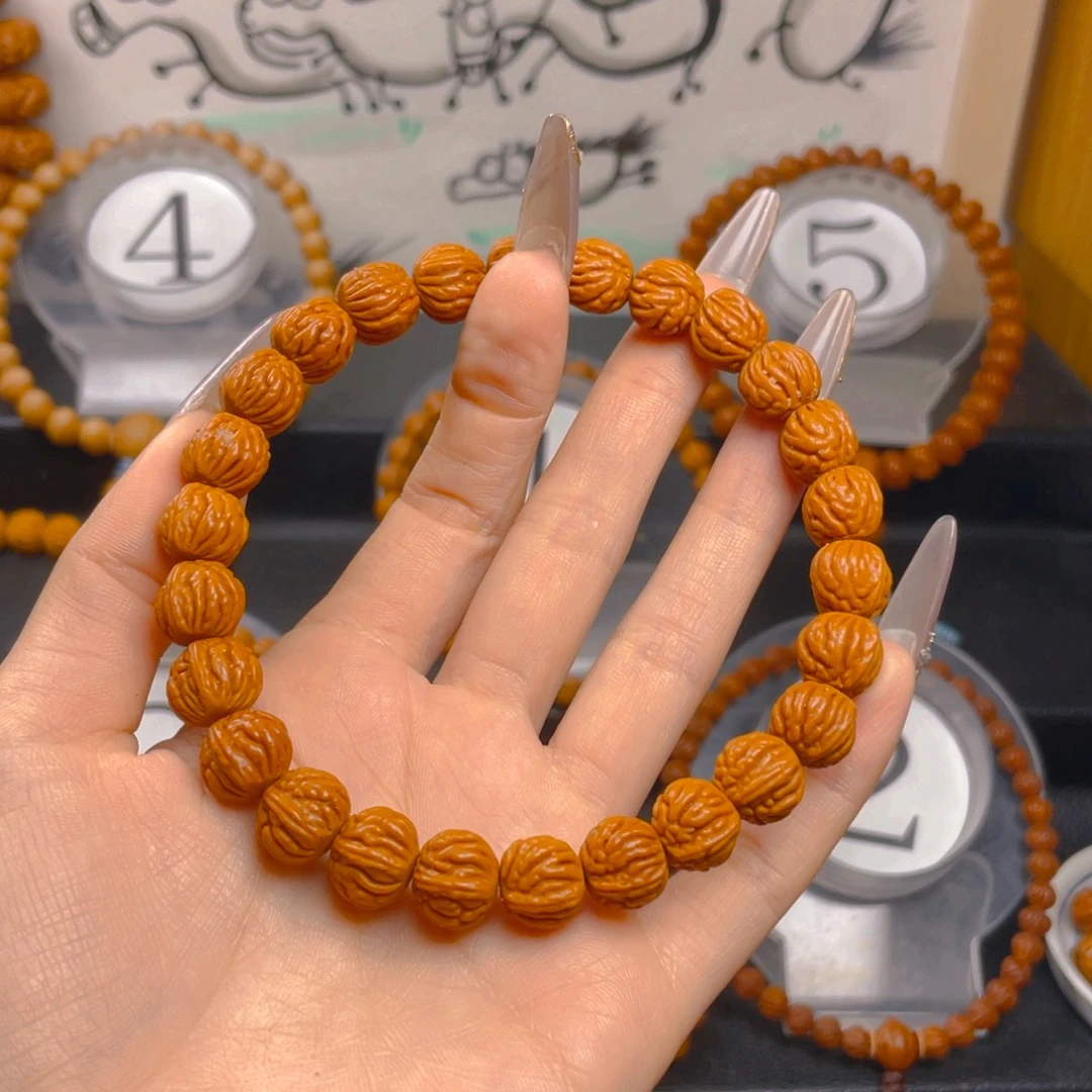 楼***虹文玩核桃吊坠1.11111111111