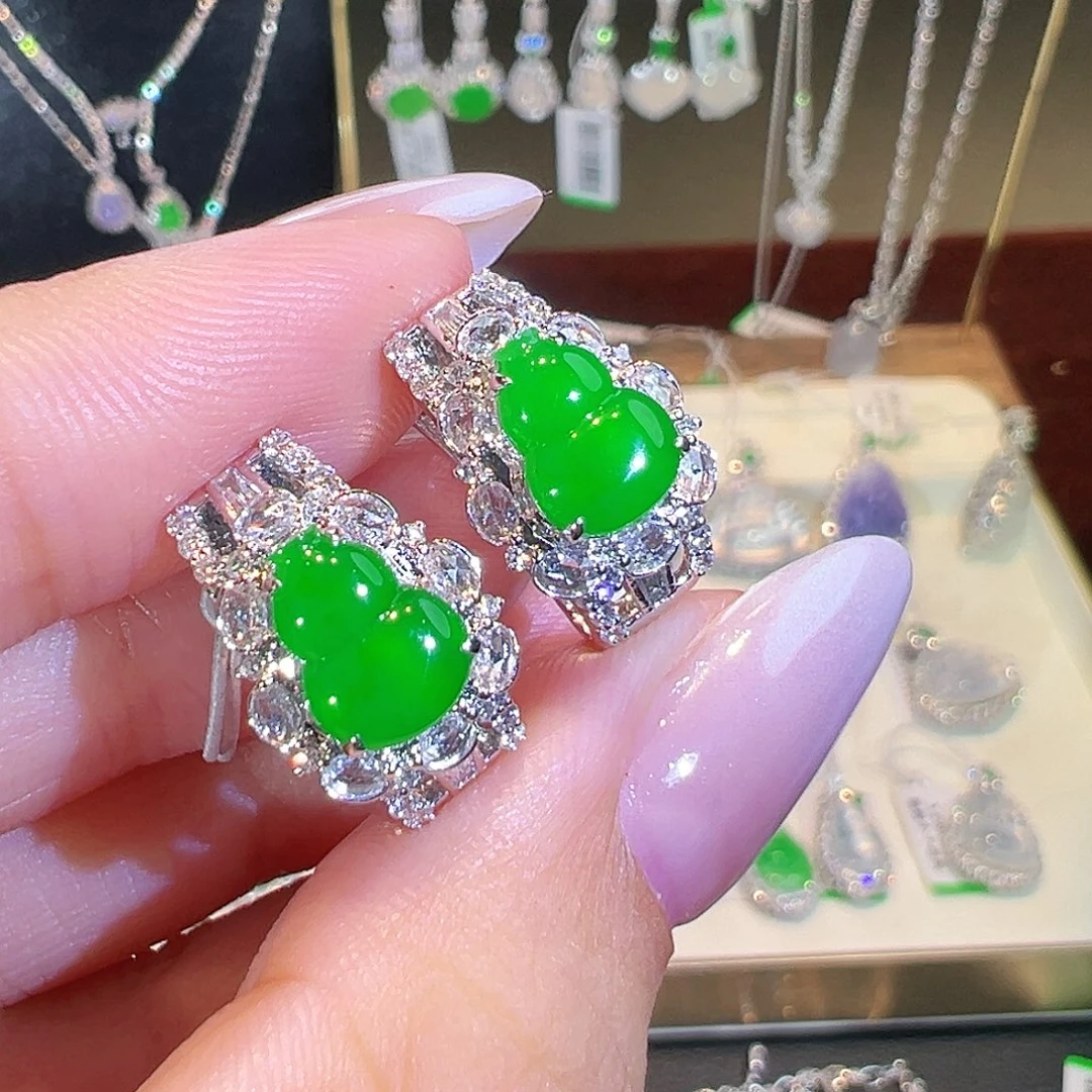 18K金镶嵌翡翠耳环翡翠