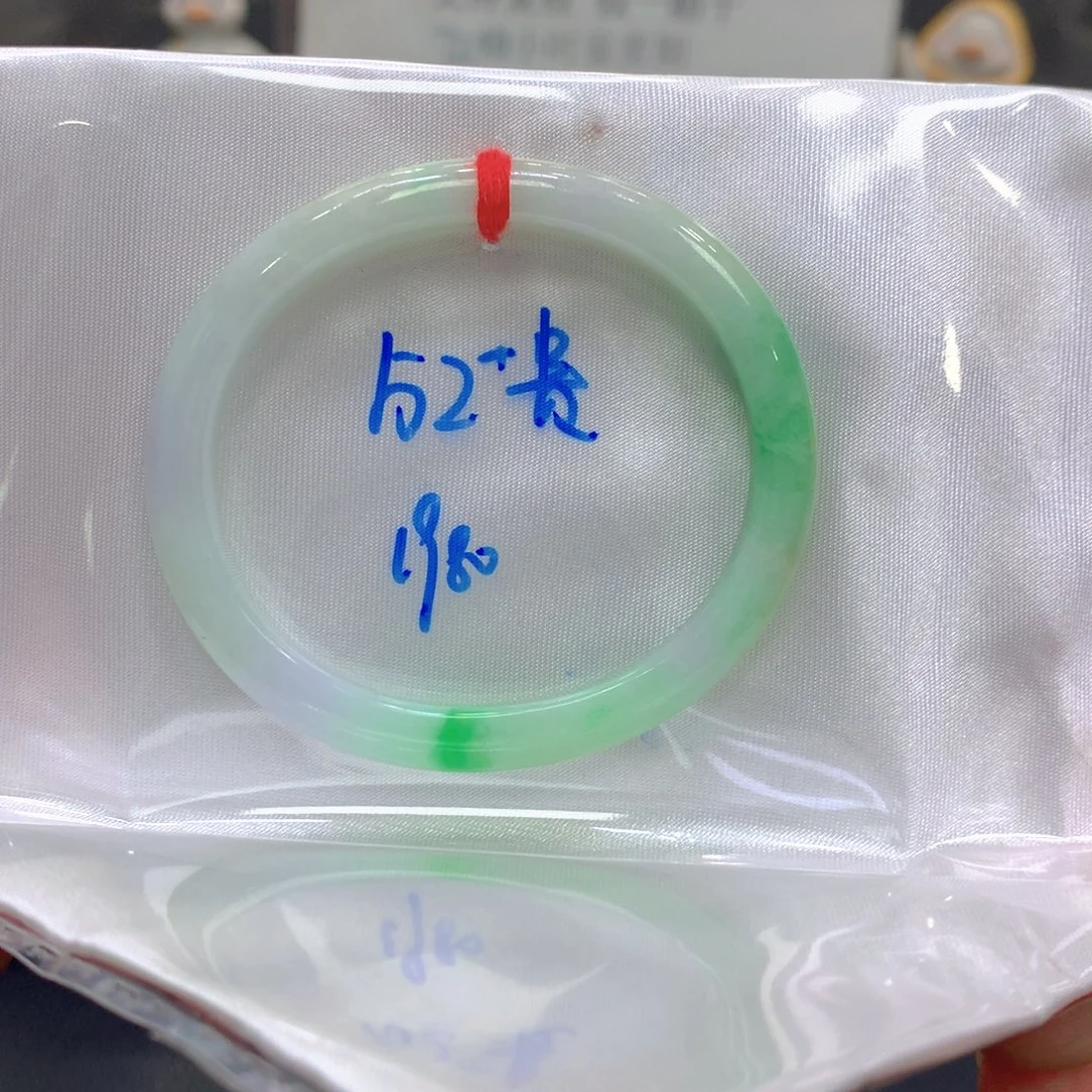翡翠未镶嵌手镯翡翠手镯3