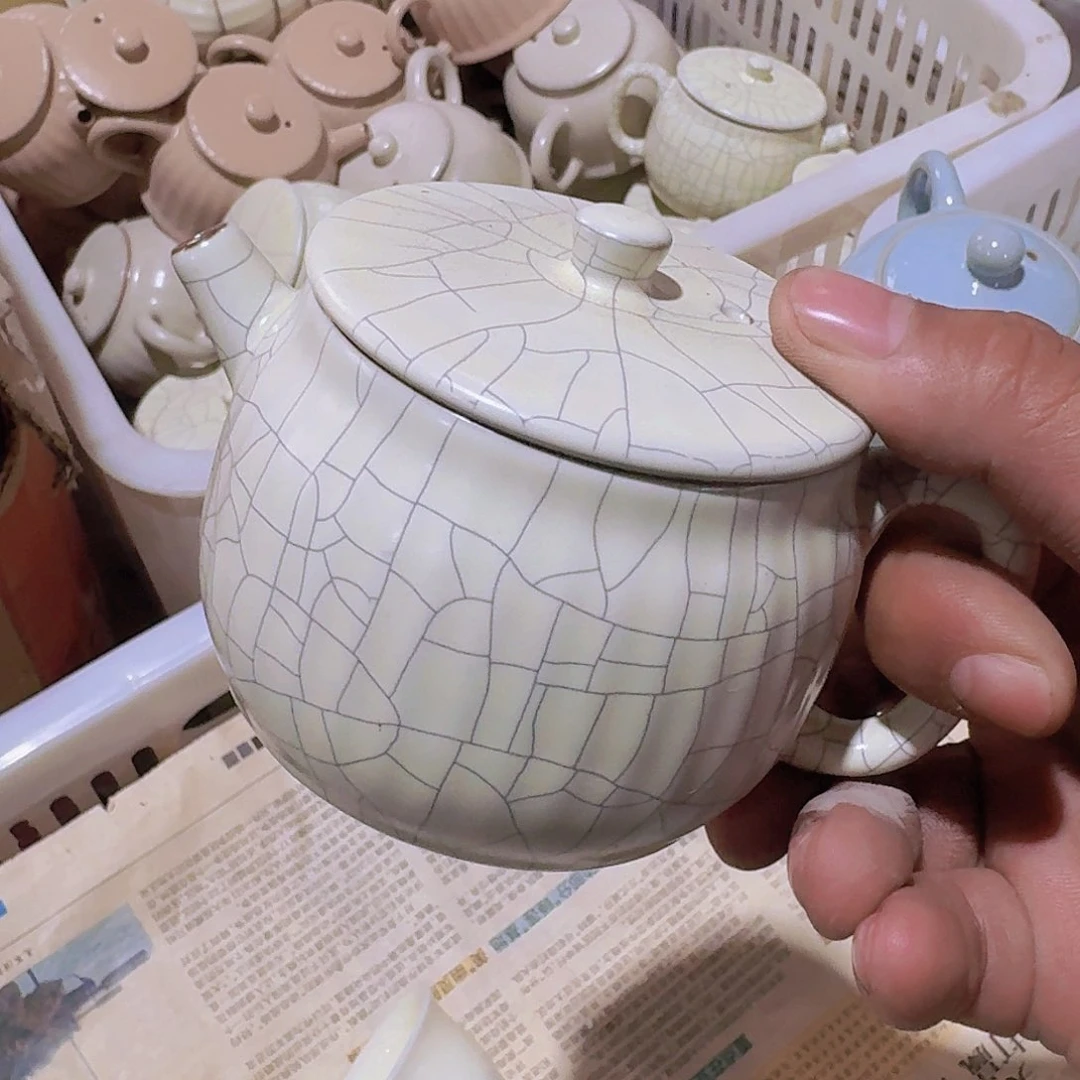 瑕疵茶具。介意勿拍