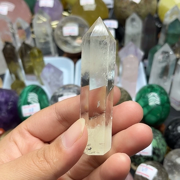 未镶嵌水晶珠宝半成品46克黄水晶柱
