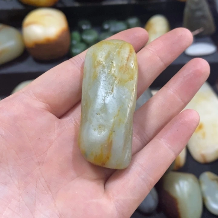 和田玉（糖玉）未镶嵌挂件
