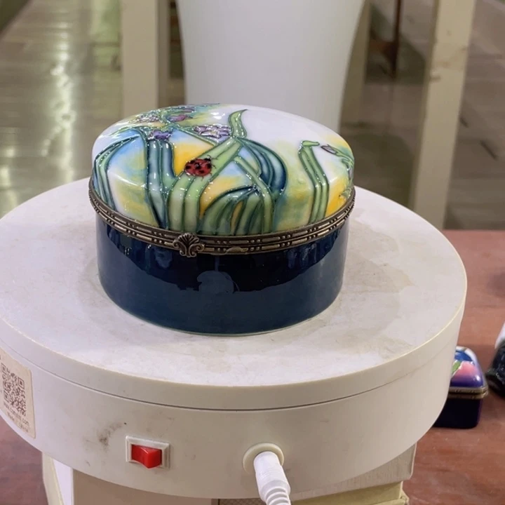 新骨瓷无盖款12cm珐琅彩首饰盒一个