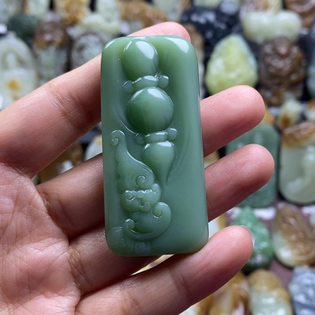 吊坠(不含链)未镶嵌和田玉（糖玉）