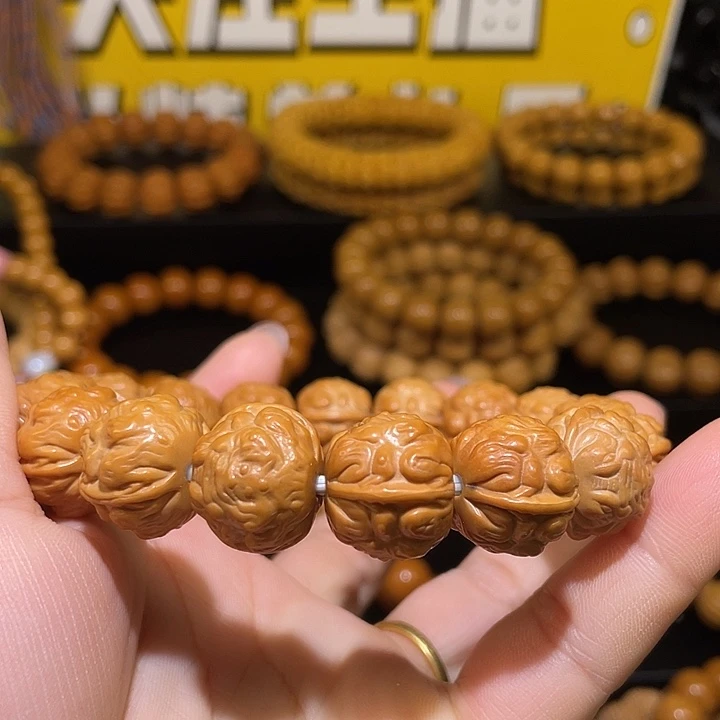 用***5猴头核桃手串猴头核桃手串