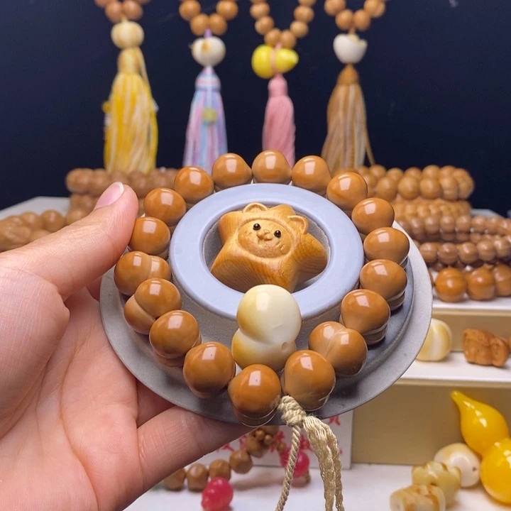 吊坠猴头核桃?****