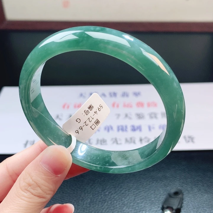 翡翠未镶嵌手镯翡翠手镯46