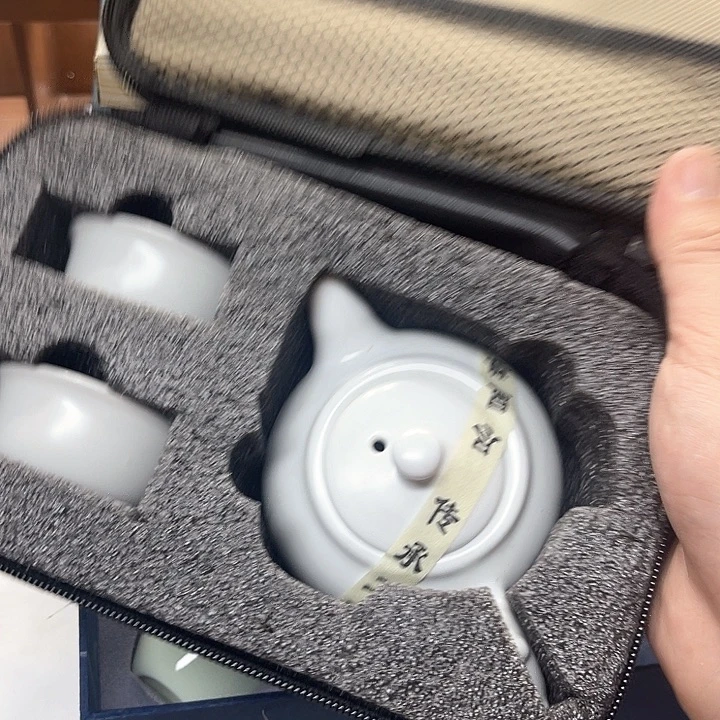 孤品茶具套装等。
