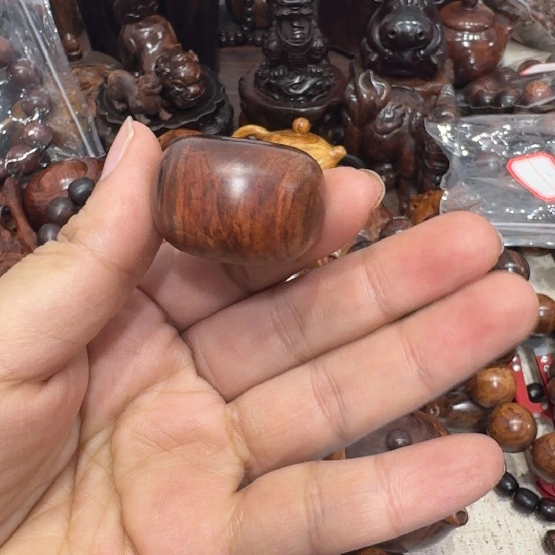 紫***鹏木小件物品的销售