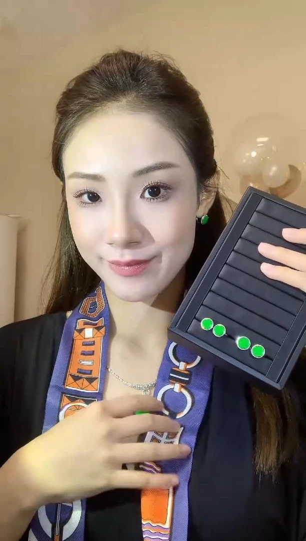 玥集珠宝 18K金 翡翠圆牌耳饰 多样性发货一件 lyx