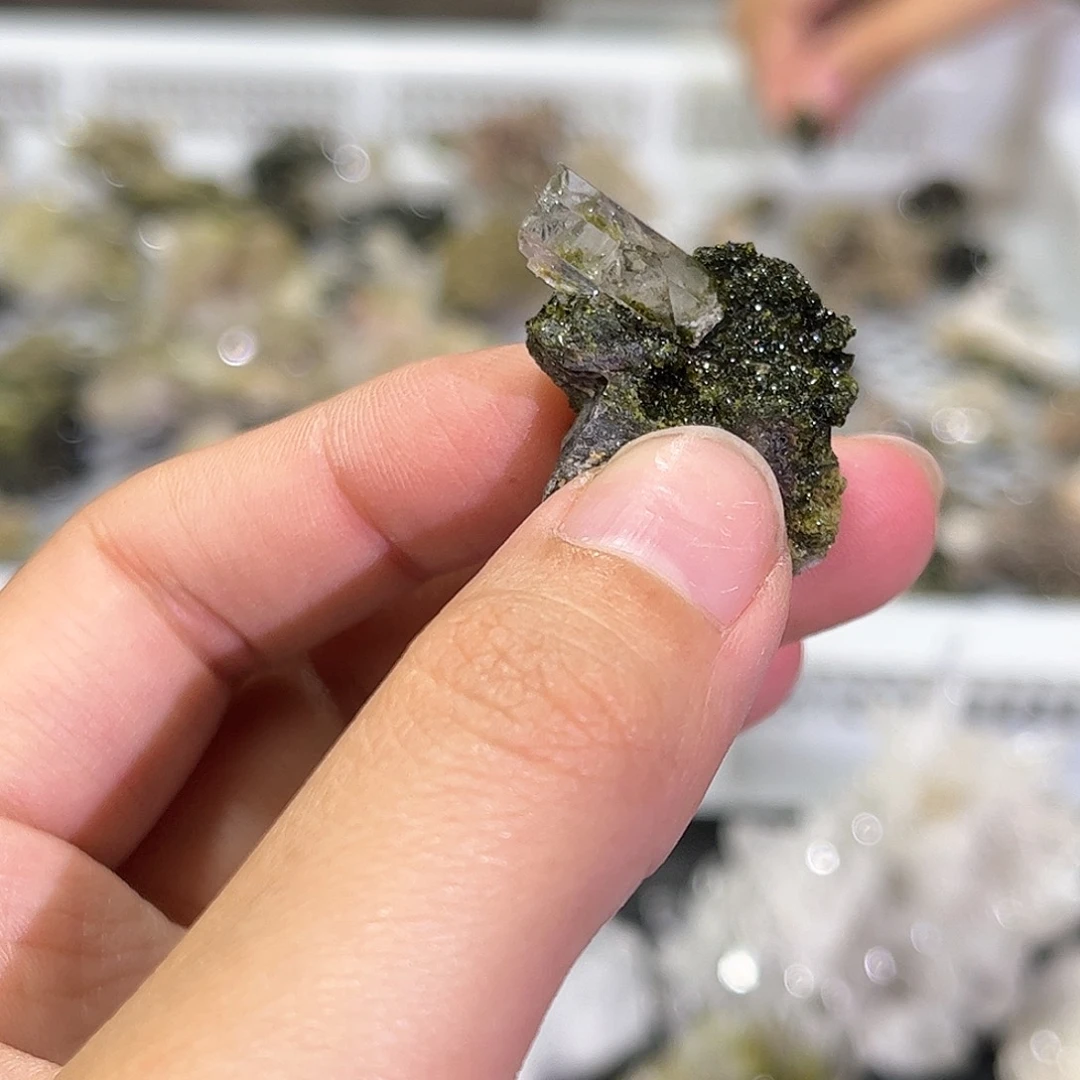 颜***颜珠宝半成品水晶未镶嵌63