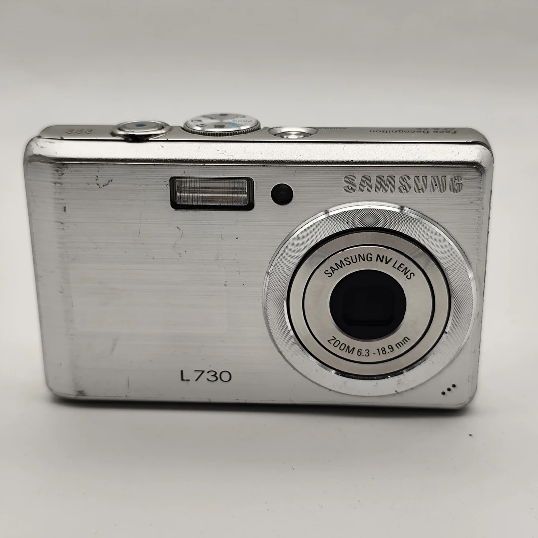 9新 Samsung/三星 ccd相机 三星l730  720w画质 冷白皮质感