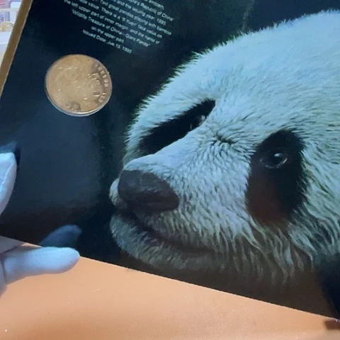 其他普通金属珍惜动物纪念币套装大册子