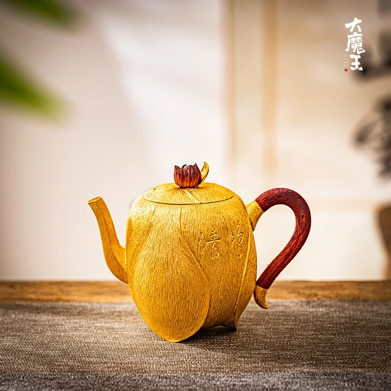 蜂鸟工坊 大师壶 木把荷花木钮荷花瓣錾刻清净桶形长嘴镀金小壶