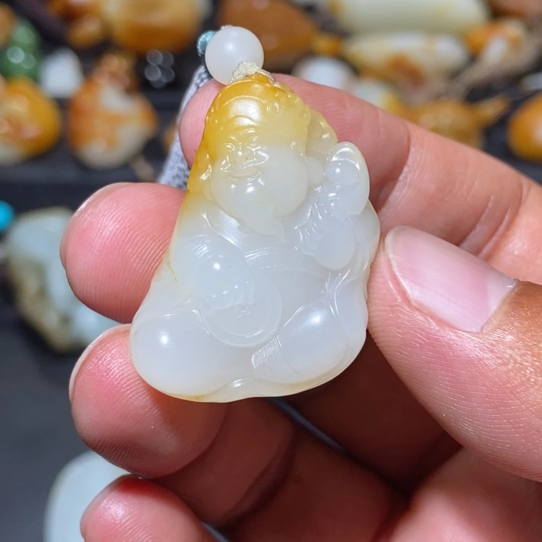 颈饰未镶嵌和田玉