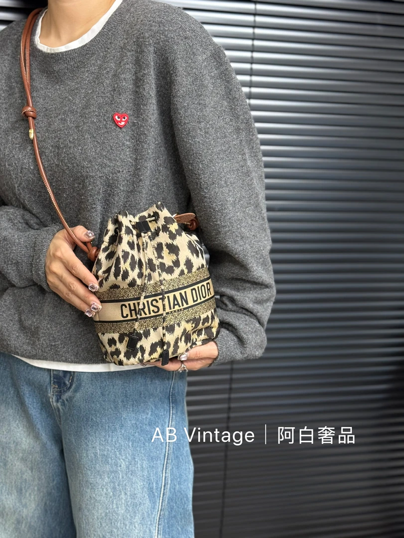 99新 DIOR/迪奥 阿白奢品/Dior 豹纹洗漱包
