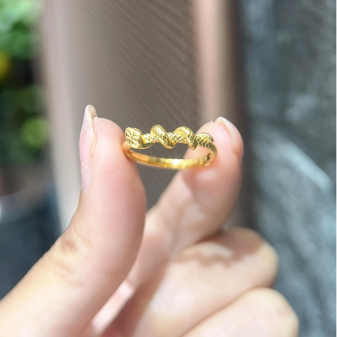 Chow Tai Seng/周大生周大生足金蛇形戒指时尚气质轻奢