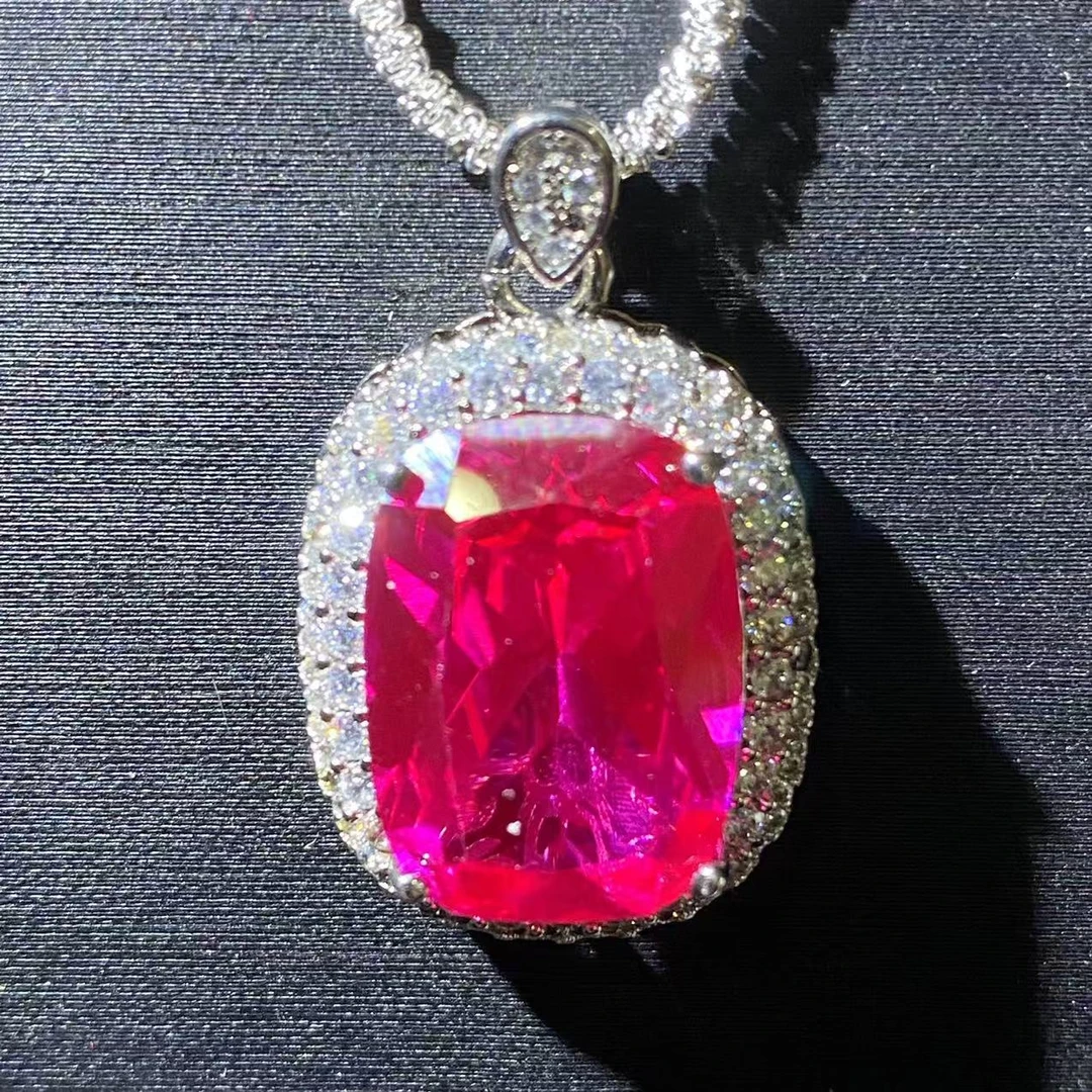 精选q69-典藏轻奢-重工豪华吊坠