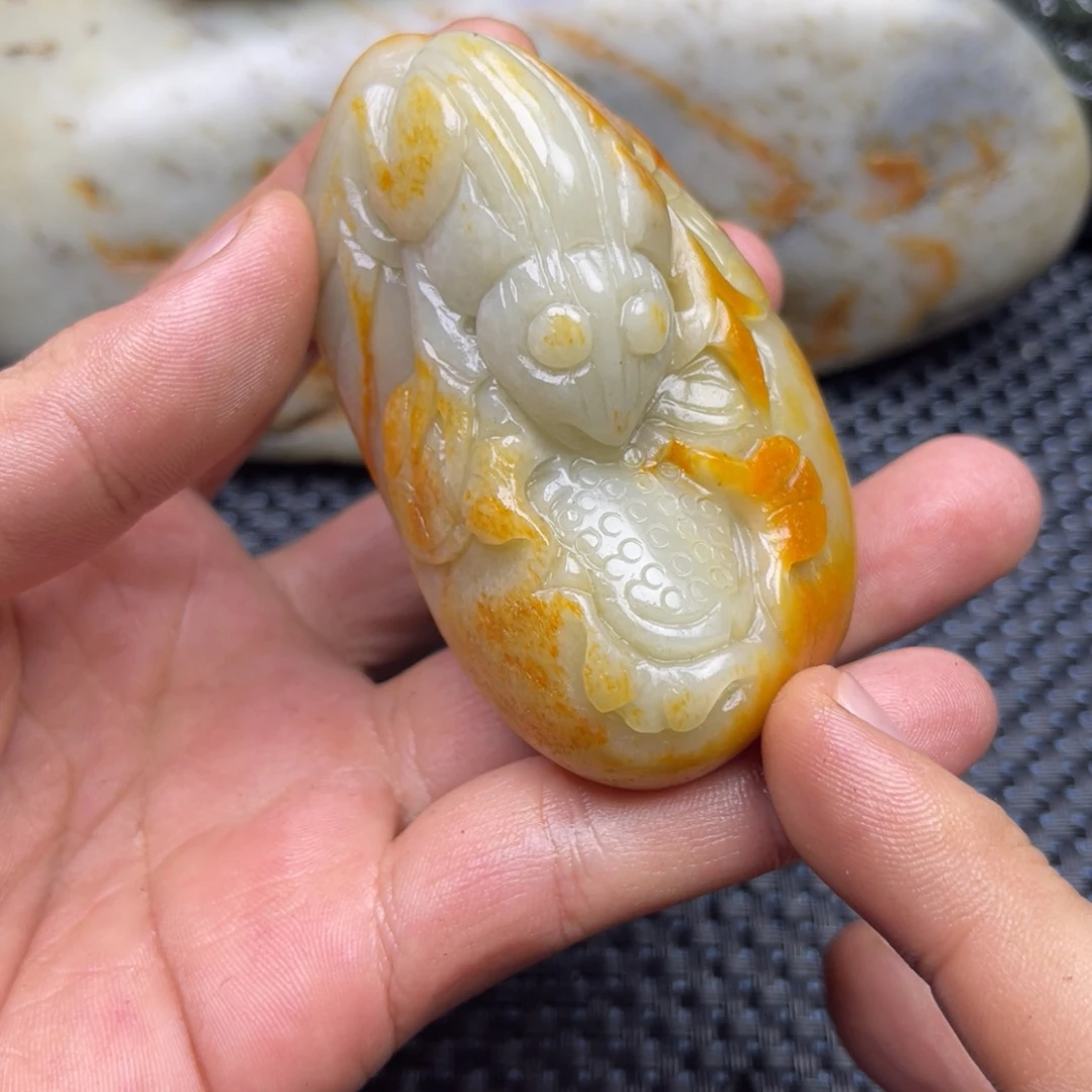 和田玉（糖玉）未镶嵌挂件