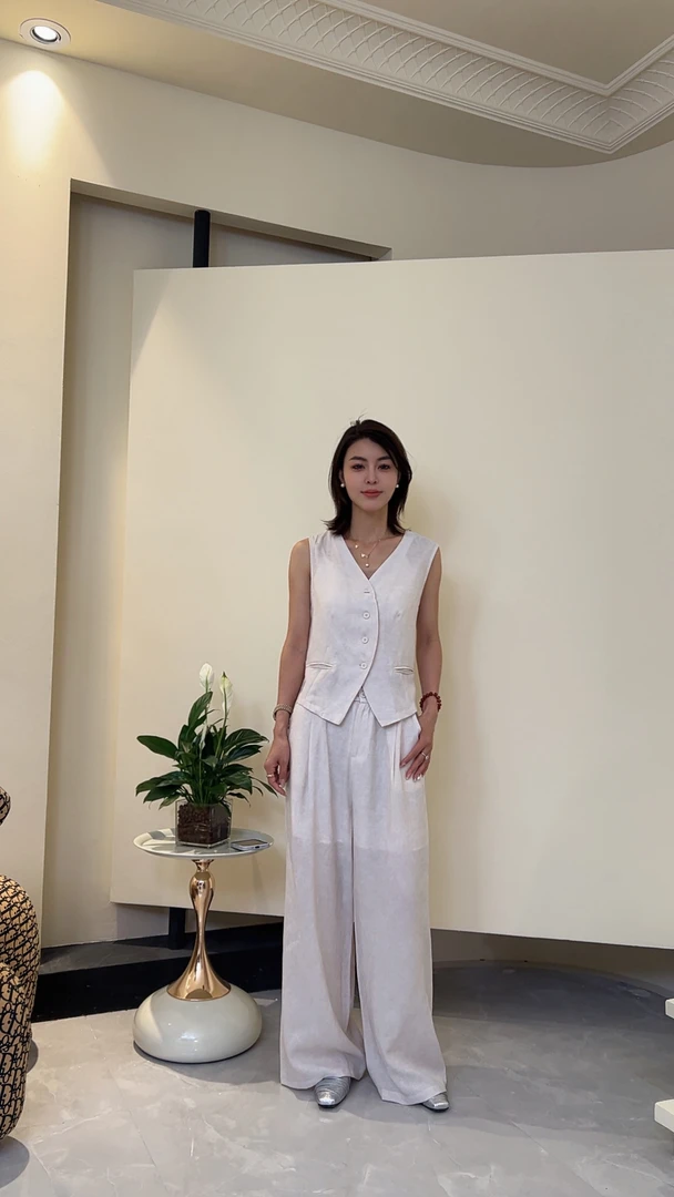 李园家2号店-3311-夏季新款时尚V领无袖马甲+阔腿裤两件套