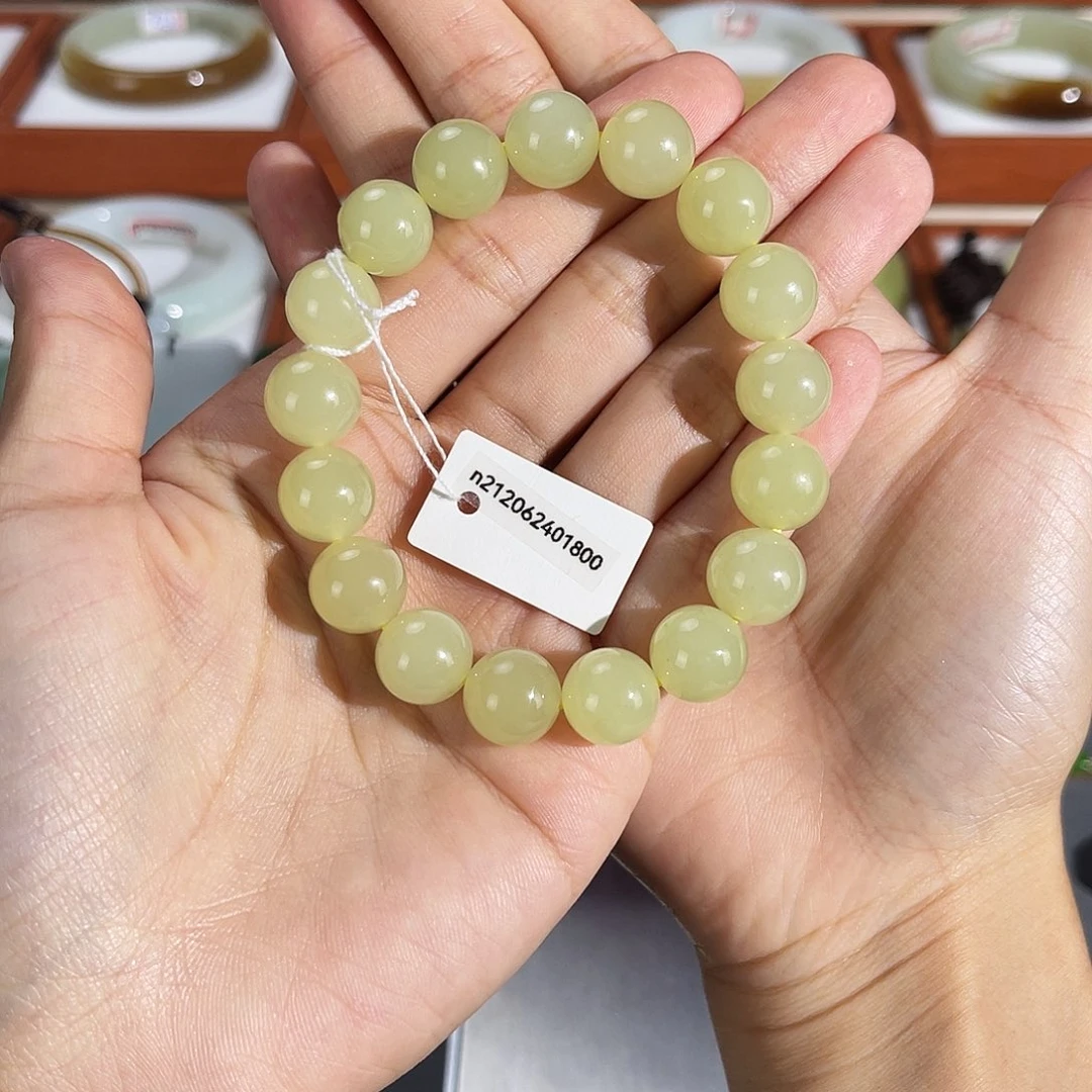 从***哥未镶嵌手串和田玉