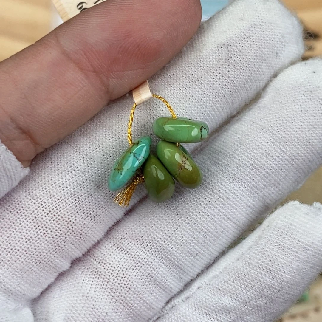 未镶嵌绿松石珠宝奇石