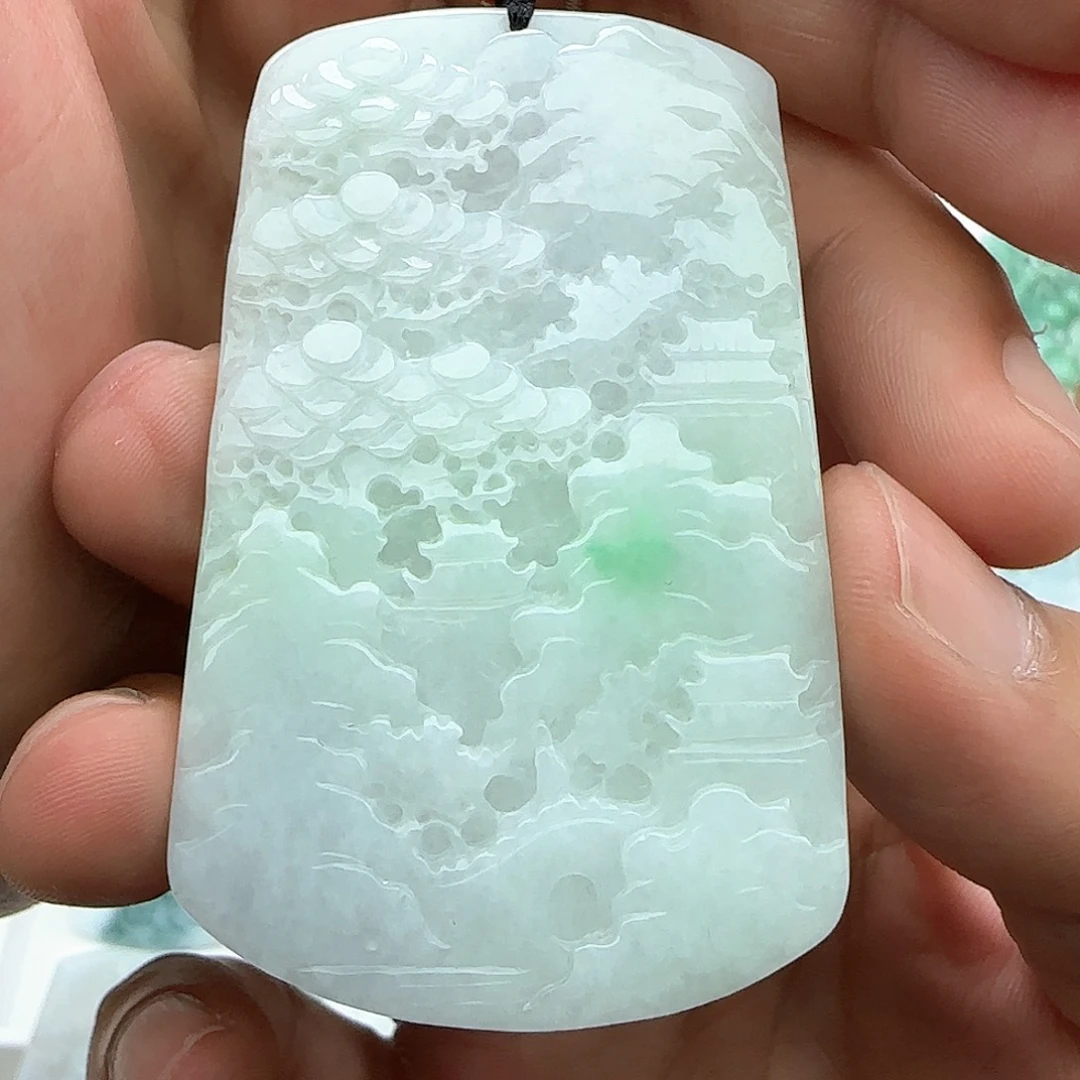 翡翠颈饰未镶嵌一*茶翡翠