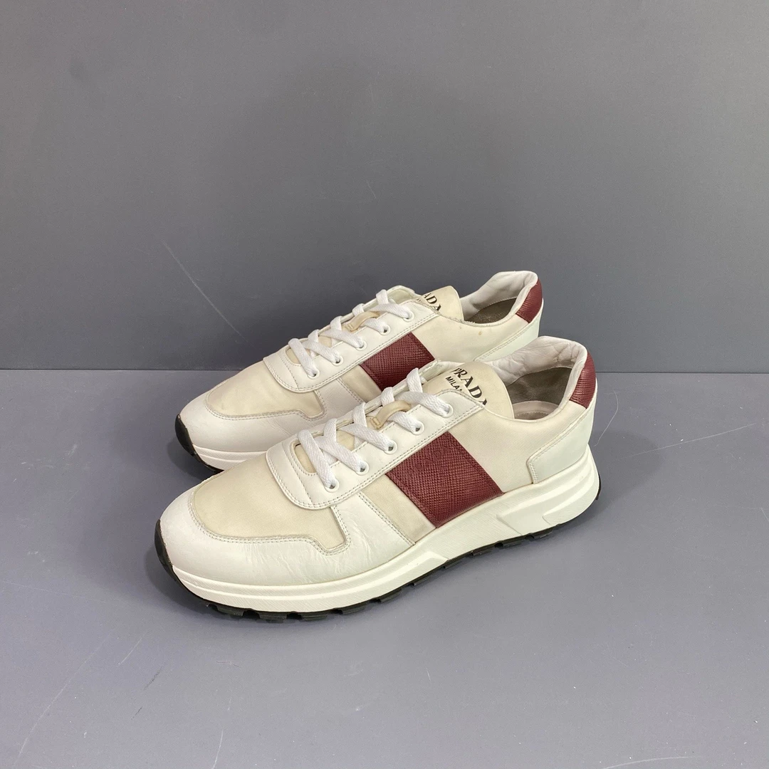 95新 Prada/普拉达 42码 prada休闲鞋 鞋面小刮擦 秒价内长28