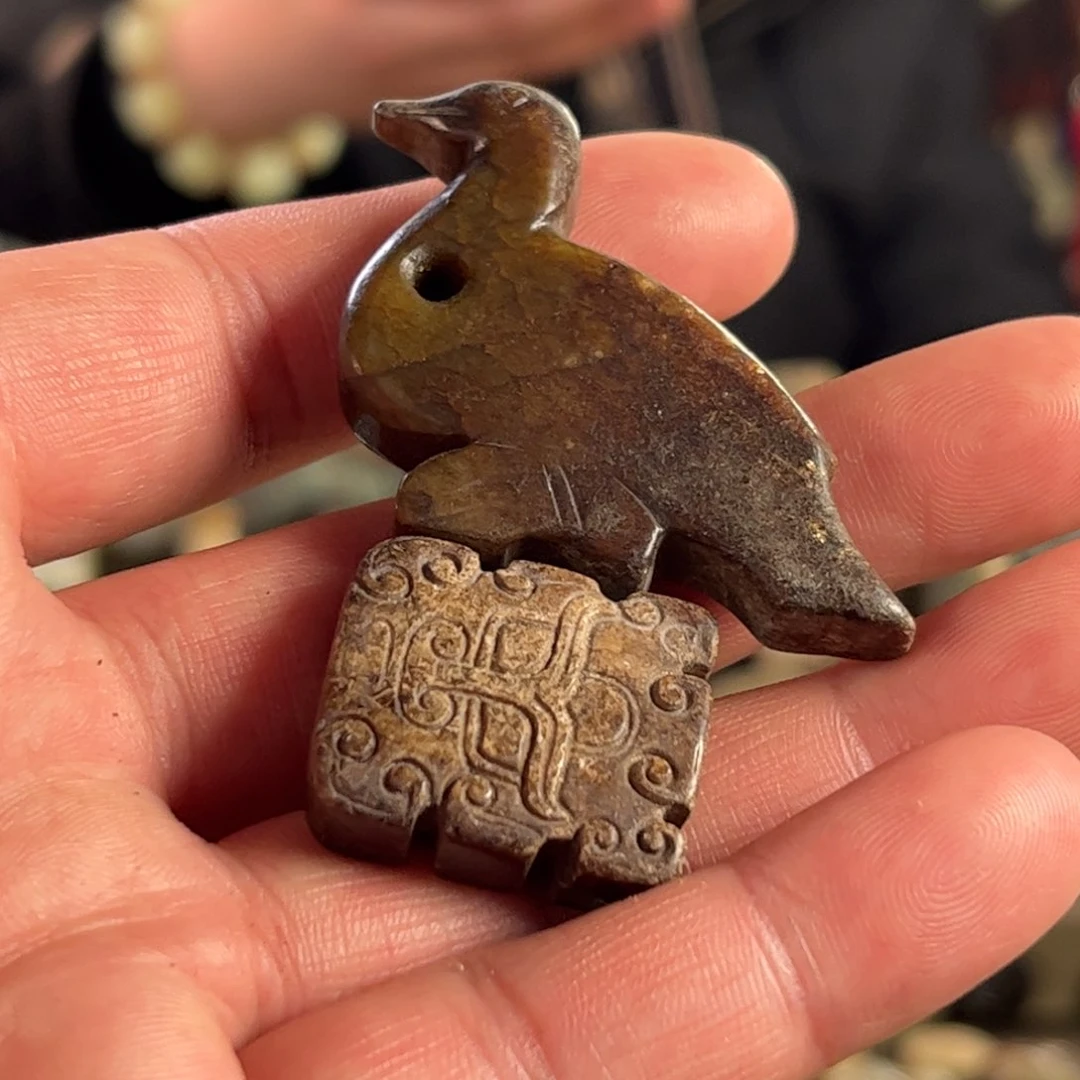 和田玉挂件未镶嵌大*团