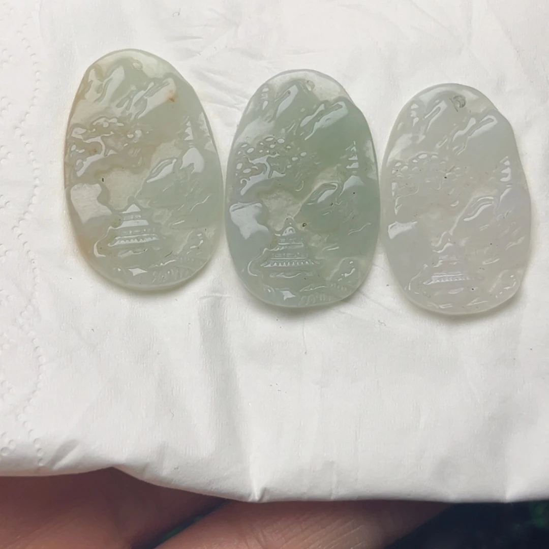 翡翠未镶嵌颈饰挂件