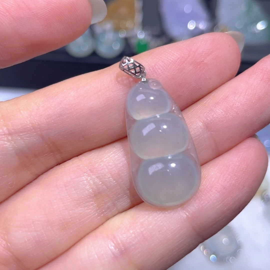 颈饰18K金镶嵌翡翠翡翠